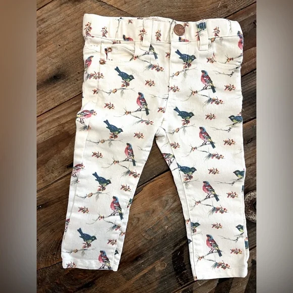 Zara girl jeans, 6-9 months. - Picture 1 of 6